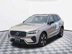 2024 Volvo XC60 Recharge Plug-In Hybrid Ultimate Dark Theme