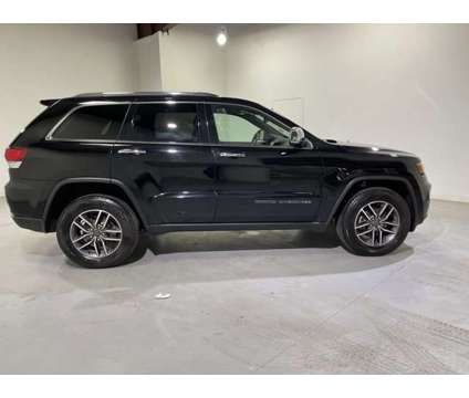 2020 Jeep Grand Cherokee Limited is a Black 2020 Jeep grand cherokee Car for Sale in Traverse City MI