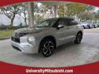 2023 Mitsubishi Outlander SEL 8413 miles