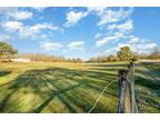 Farm House For Sale In Spring Hill, Tennessee