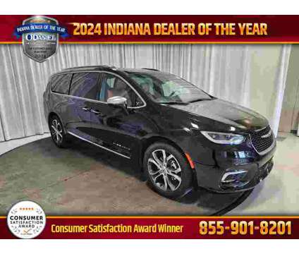 2024 Chrysler Pacifica Pinnacle is a Black 2024 Chrysler Pacifica Car for Sale in Fort Wayne IN