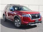 2023 Nissan Pathfinder SL BLACK TOP