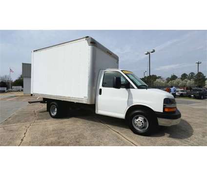 2016 Chevrolet Express 3500 Work Van Cutaway is a White 2016 Chevrolet Express 3500 Work Van Van in Newport News VA
