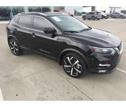 2021 Nissan Rogue Sport SL FWD Xtronic CVT is a Black 2021 Nissan Rogue Station Wagon in Ardmore OK