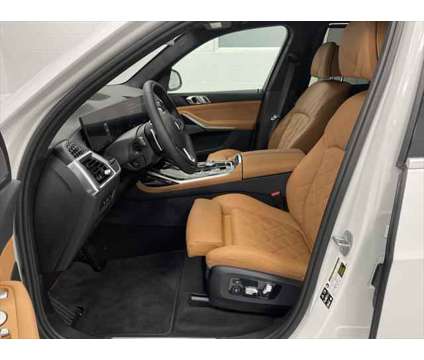 2024 BMW X7 xDrive40i is a White 2024 SUV in Erie PA