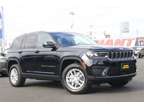 2023 Jeep Grand Cherokee Laredo 18612 miles