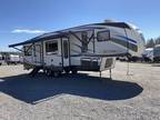 2018 Forest River Cherokee Arctic Wolf 305ML6 35ft
