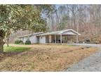 Home For Sale In Hohenwald, Tennessee