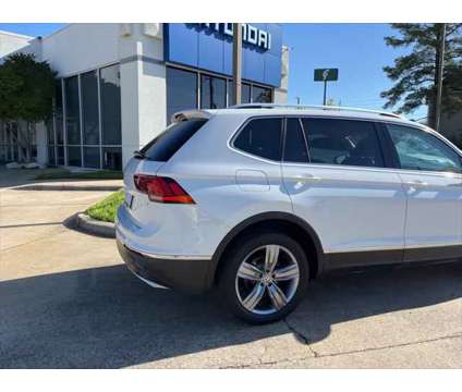 2018 Volkswagen Tiguan 2.0T SEL Premium is a White 2018 Volkswagen Tiguan 2.0T SUV in Texarkana TX