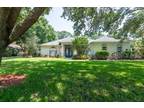 1532 Camphor Cove Dr, Lutz, FL 33549