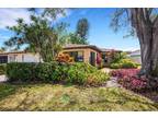 3212 Vivienda Blvd, Bradenton, FL 34207