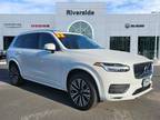 2022 Volvo XC90 T5 Momentum