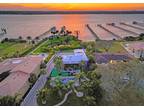 2704 S Peninsula Dr, Daytona Beach, FL 32118