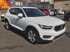 2020 Volvo XC40 T5 Momentum