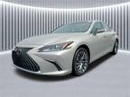 2024 Lexus ES 300h Luxury