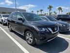 2017 Nissan Pathfinder SV