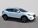 2021 Nissan Rogue White, 31K miles