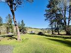 Home For Sale In Tenmile, Oregon