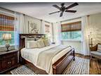 2 bedrooms 2 bathrooms condo in the heart of Rosemary Beach