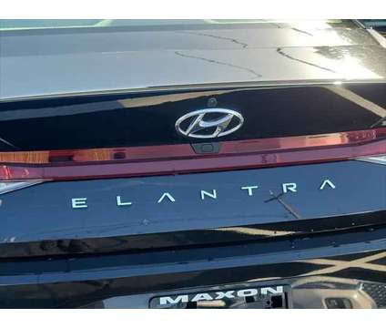 2022 Hyundai Elantra SEL is a Black 2022 Hyundai Elantra Car for Sale in Union NJ