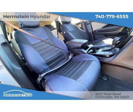 2014 Hyundai Santa Fe Sport 2.4L is a White 2014 Hyundai Santa Fe Sport 2.4L SUV in Chillicothe OH