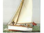 Classic Woodnutts Bermudan Cutter