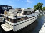 1983 Birchwood Boats 31 Commodore