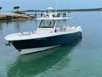 2016 Everglades Boats 435 CC