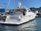 2000 Tiara 5200 Express