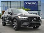 2024 Volvo XC60 B5 Ultimate Dark Theme