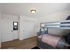 Flat For Rent In Manhattan Beach, California