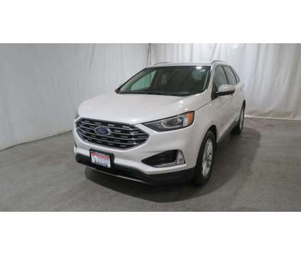 2019UsedFordUsedEdgeUsed4dr FWD is a Silver, White 2019 Ford Edge Car for Sale in Brunswick OH