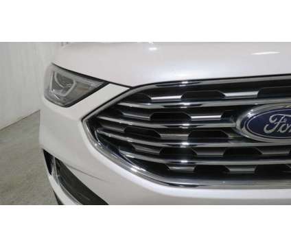 2019UsedFordUsedEdgeUsed4dr FWD is a Silver, White 2019 Ford Edge Car for Sale in Brunswick OH
