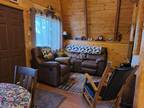 Island Park 3 bedrooms 1 bathroom cabin