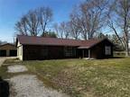 Home For Sale In Neoga, Illinois