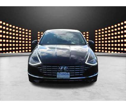 2022 Hyundai Sonata Hybrid Limited is a Black 2022 Hyundai Sonata Hybrid Limited Hybrid in Chantilly VA