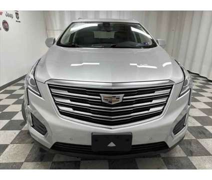 2017 Cadillac XT5 Luxury is a Silver 2017 Cadillac XT5 Luxury SUV in Pikeville KY