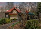 Ellijay 3BR 2BA, Whimsical Cabin in quaint & quiet gated