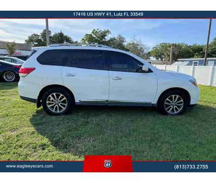 2014 Nissan Pathfinder for sale is a White 2014 Nissan Pathfinder Car for Sale in Lutz FL