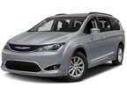 2017 Chrysler Pacifica Limited 95560 miles