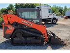 Kubota SVL752 skid steer