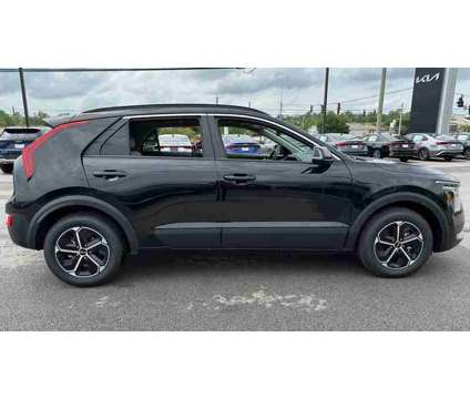 2024 Kia Niro EX is a Black 2024 Kia Niro EX Hybrid in Nicholasville KY