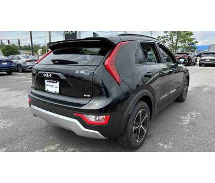 2024 Kia Niro EX is a Black 2024 Kia Niro EX Hybrid in Nicholasville KY