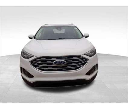 2019 Ford Edge SEL is a White 2019 Ford Edge SEL SUV in Quincy IL