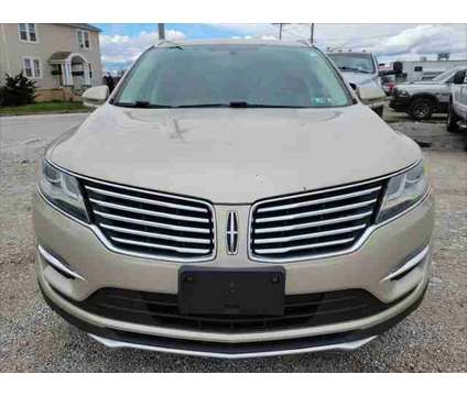 2017 Lincoln MKC Select is a Gold, White 2017 Lincoln MKC Select SUV in Hanover PA