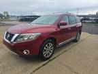 2013 Nissan Pathfinder LE 2WD