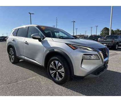 2021 Nissan Rogue SV is a Silver 2021 Nissan Rogue SV Car for Sale in Southaven MS