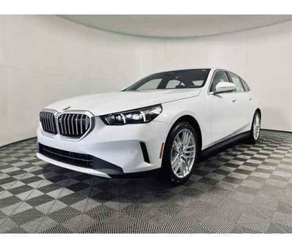 2024 BMW 5 Series 530i xDrive is a White 2024 BMW 5-Series Car for Sale in Schererville IN