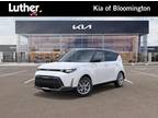 2024 Kia Soul Black|White