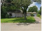 Home For Sale In El Campo, Texas